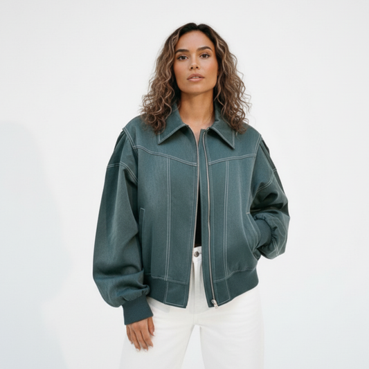 Damska oversize’owa kurtka ze ściegiem